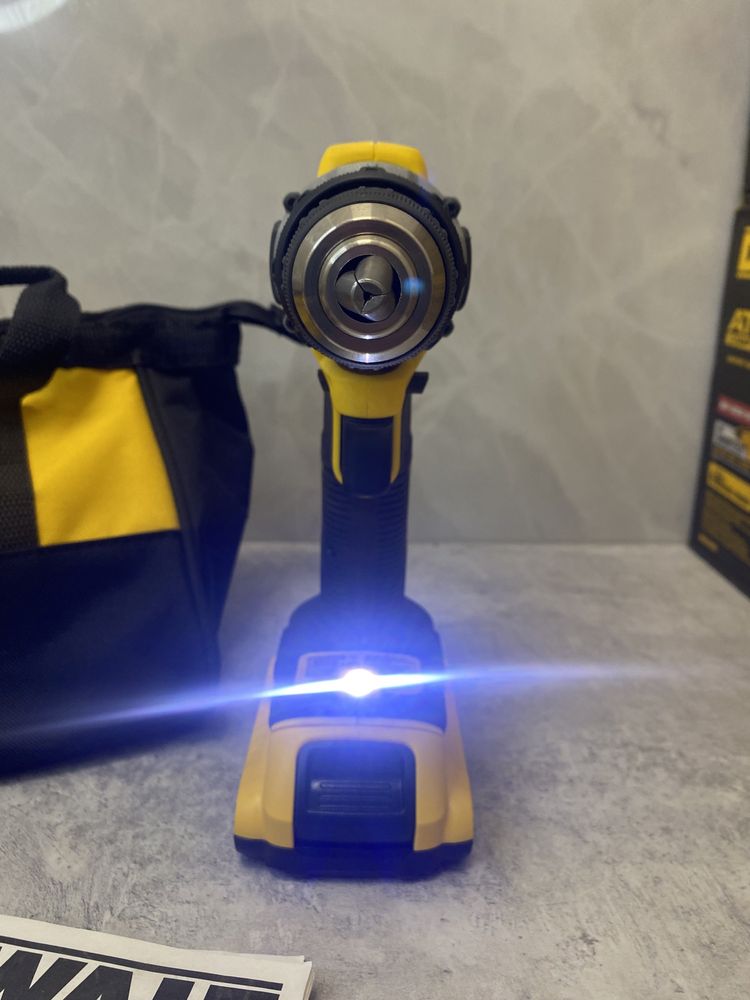 DeWALT DCD794 20V MAX безщітковий шуруповерт Made in Mexico комплект