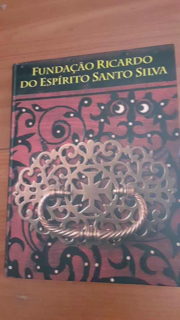 Literatura sobre pintura portuguesa variada