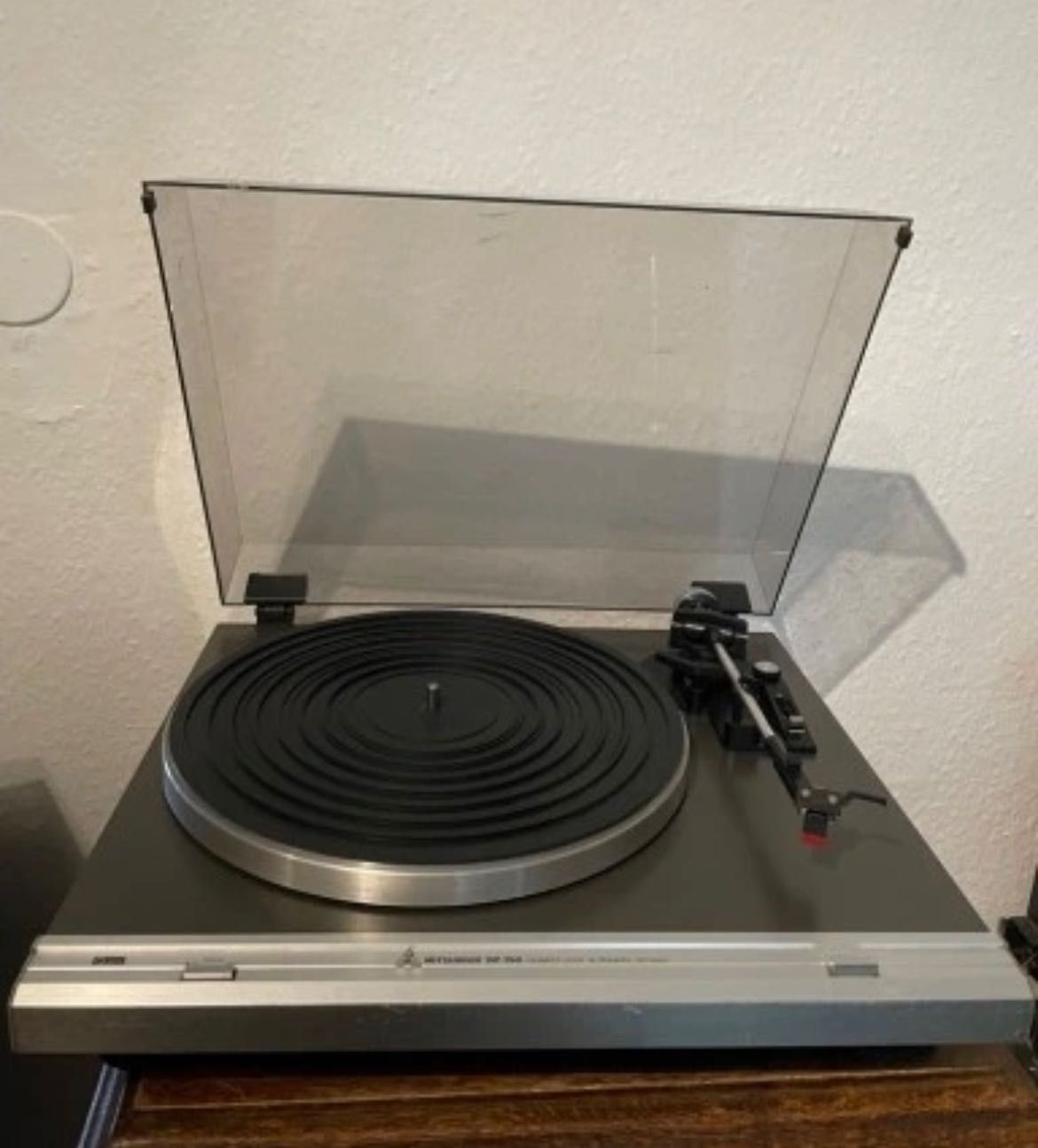 Mitsubischi DP-780 Gramofon