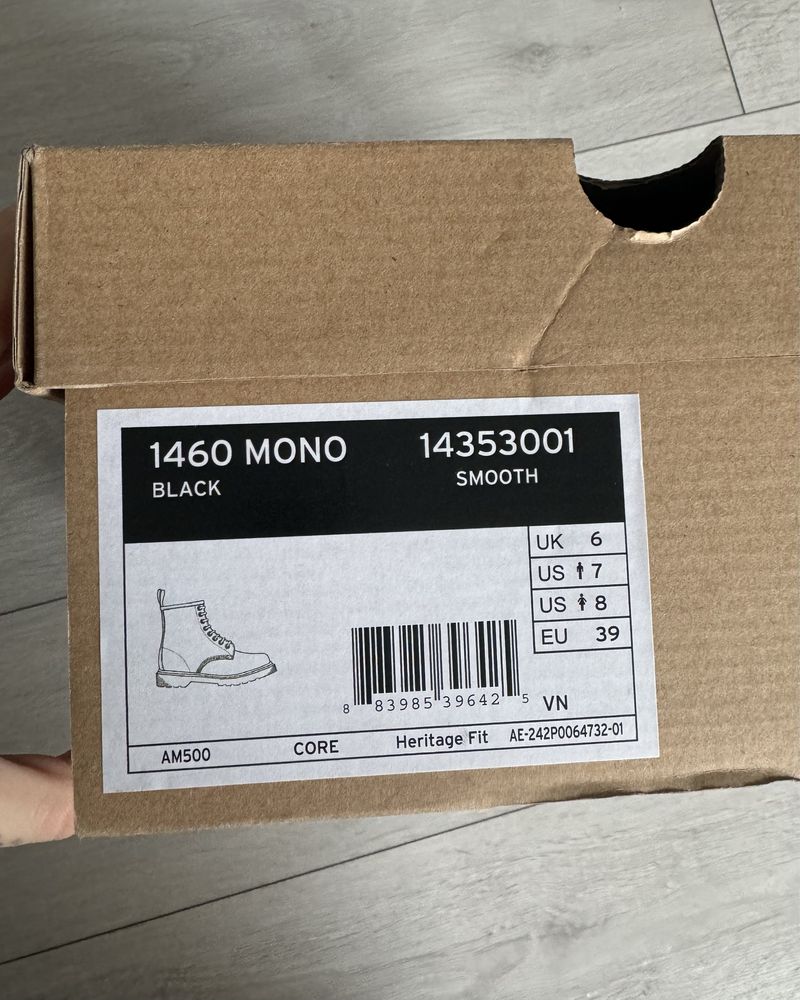Шкіряні Черевики Dr.Martens 1460 mono black  / 39 розмір / оригінал