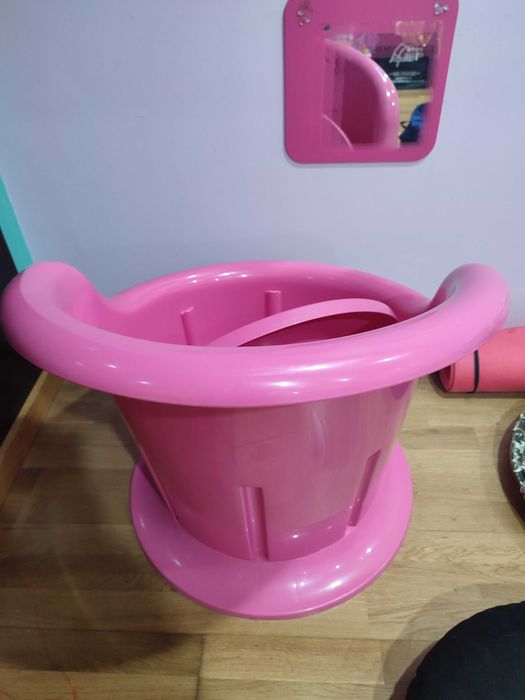 Cadeirão cor de rosa