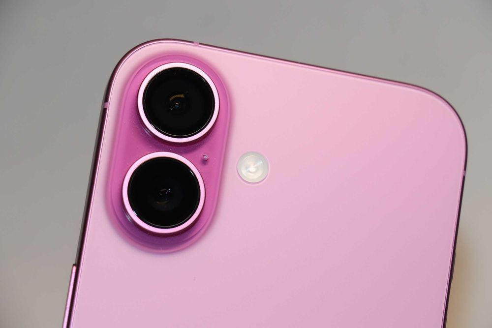 Apple iPhone 16 256GB Pink, заблокирован по ID, идеальное состояние!