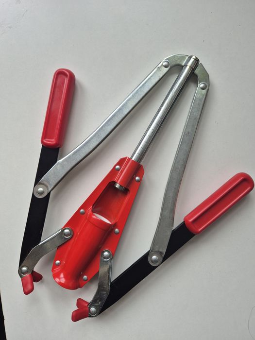 Korkownica + narzędzia do robienia alkoholu