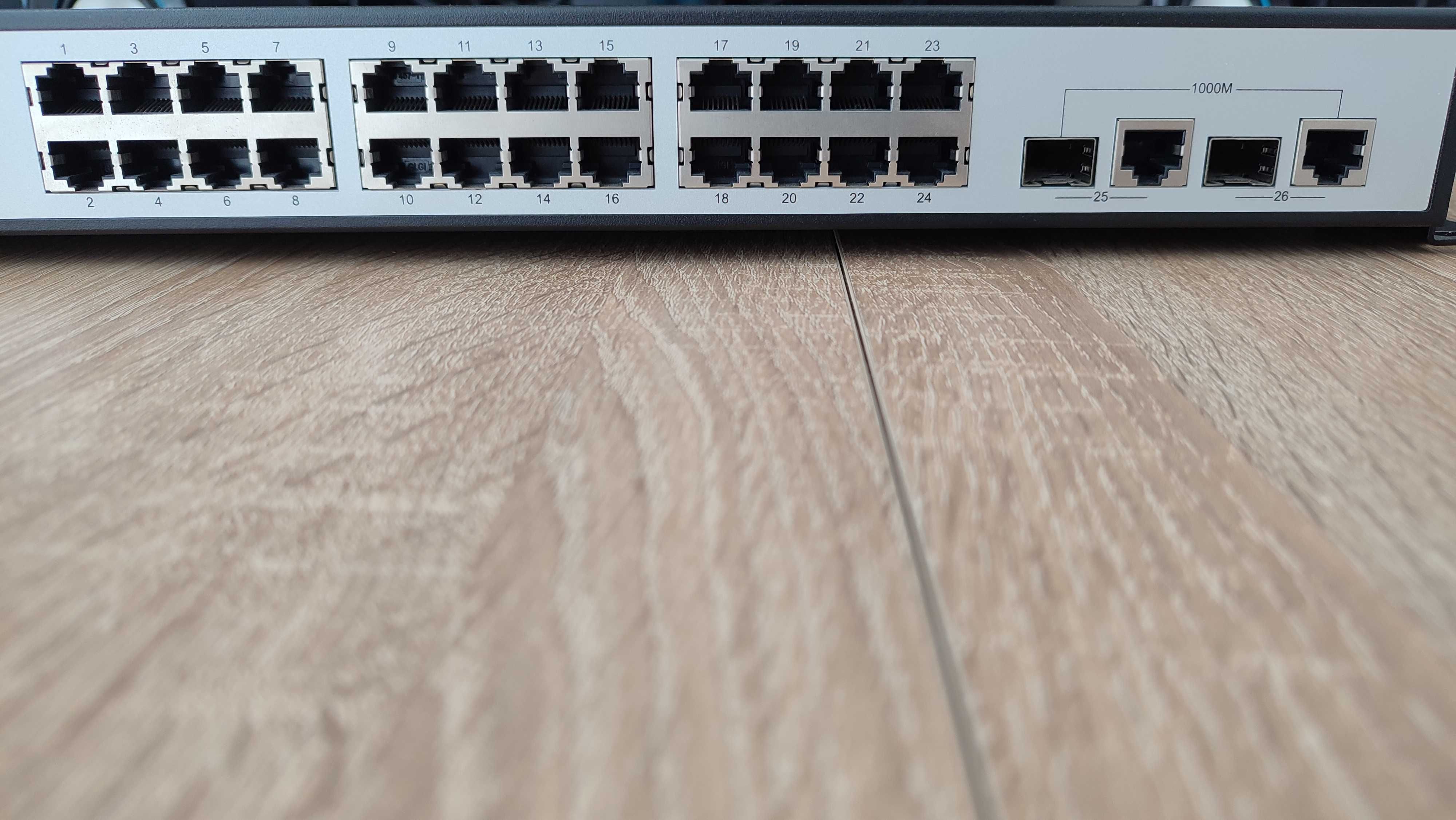 Свитч (коммутатор) D-Link DES-1026G Combo