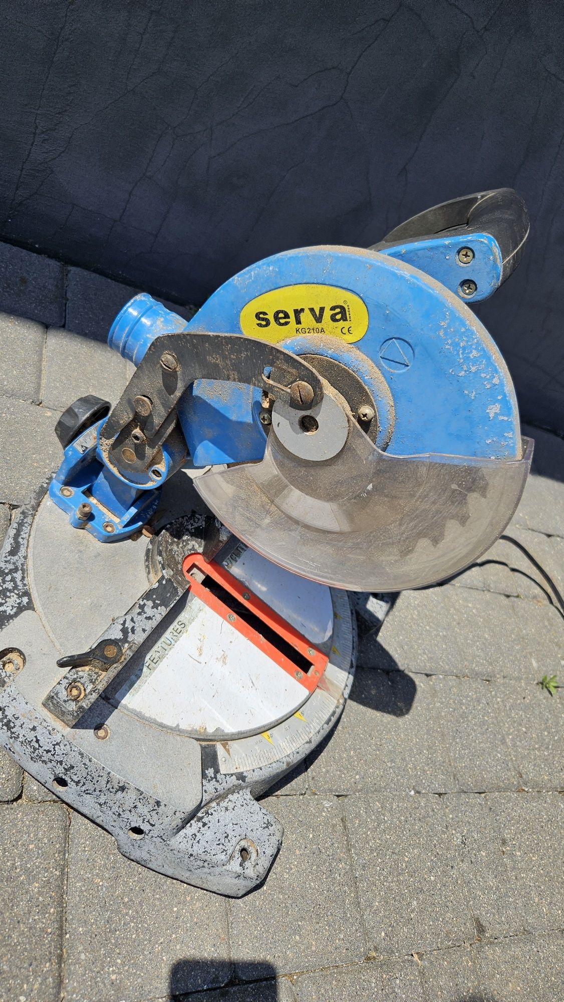 Piła ukośnica Serva KG220A Sweden 800W pilarka ukosowa
