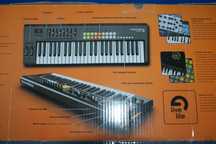 Novation Launchkey 49 kontroler MIDI
