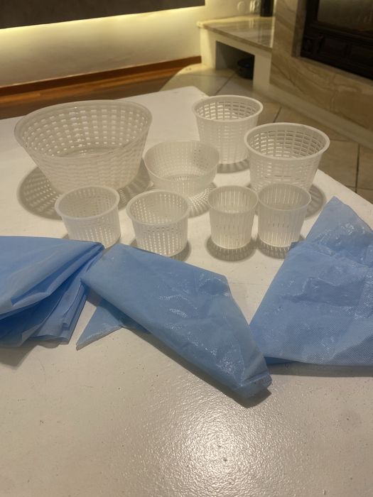 Formy i chusty do wyrobu serów