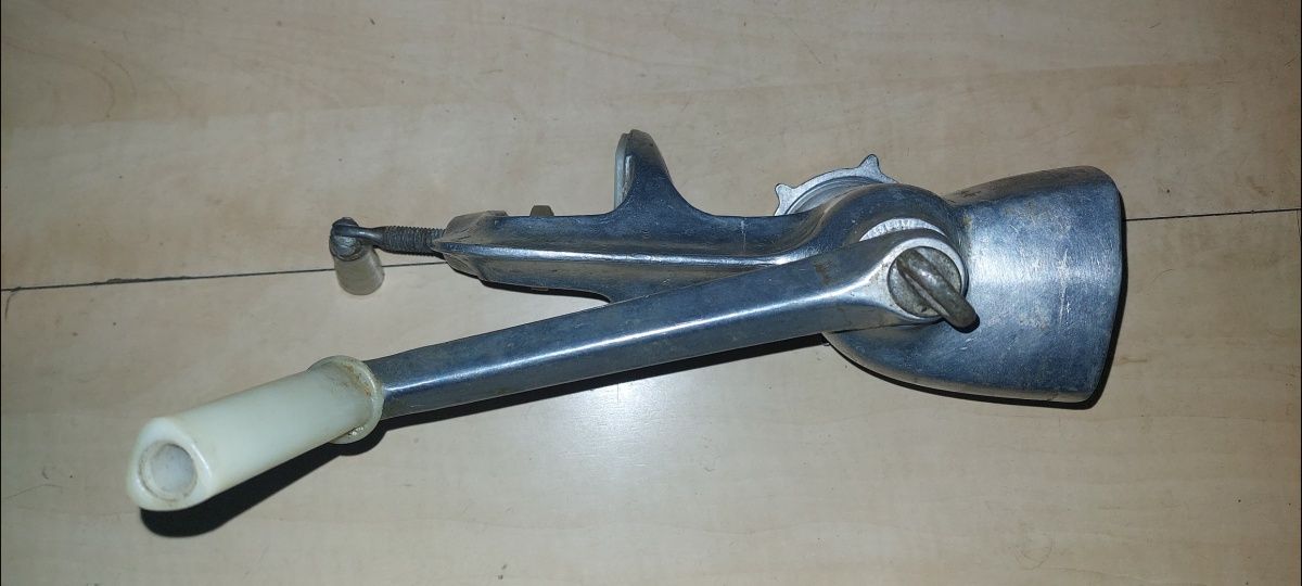Maszynka do mięsa aluminiowa