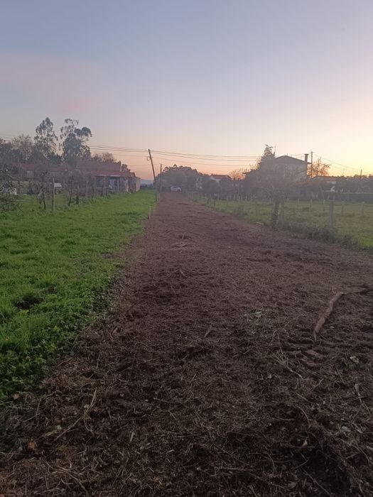Vende-se terreno