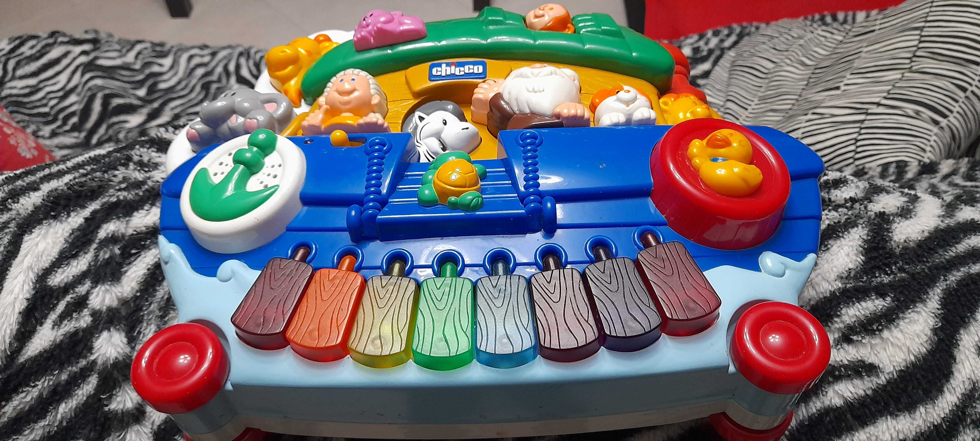 Brinquedo interativo Chicco com piano luzes  e sons (oferta envio)