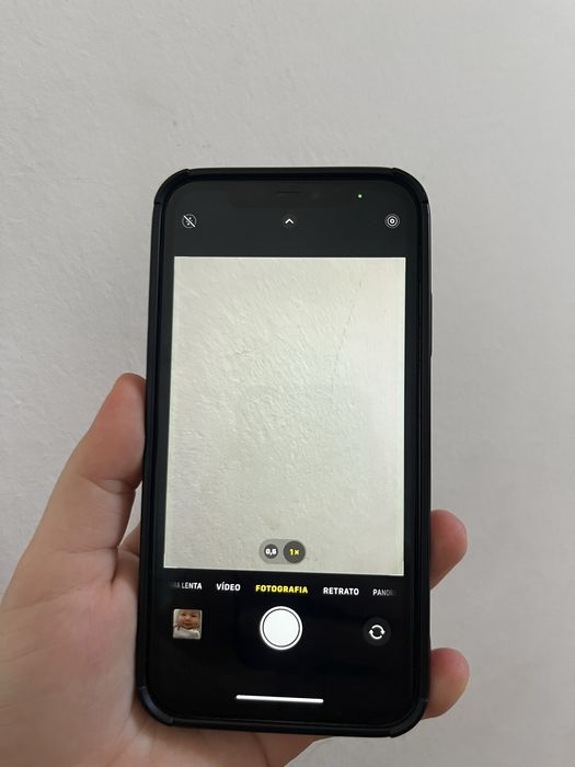 IPHONE 11 - branco 64 GB