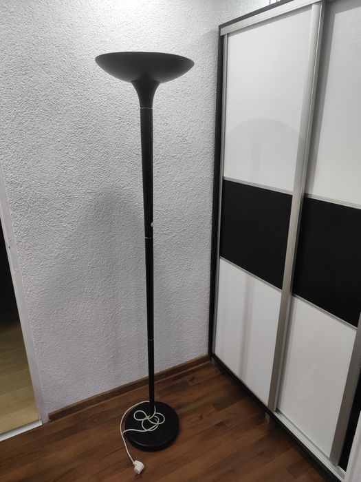 Sprzedam lampę stojącą