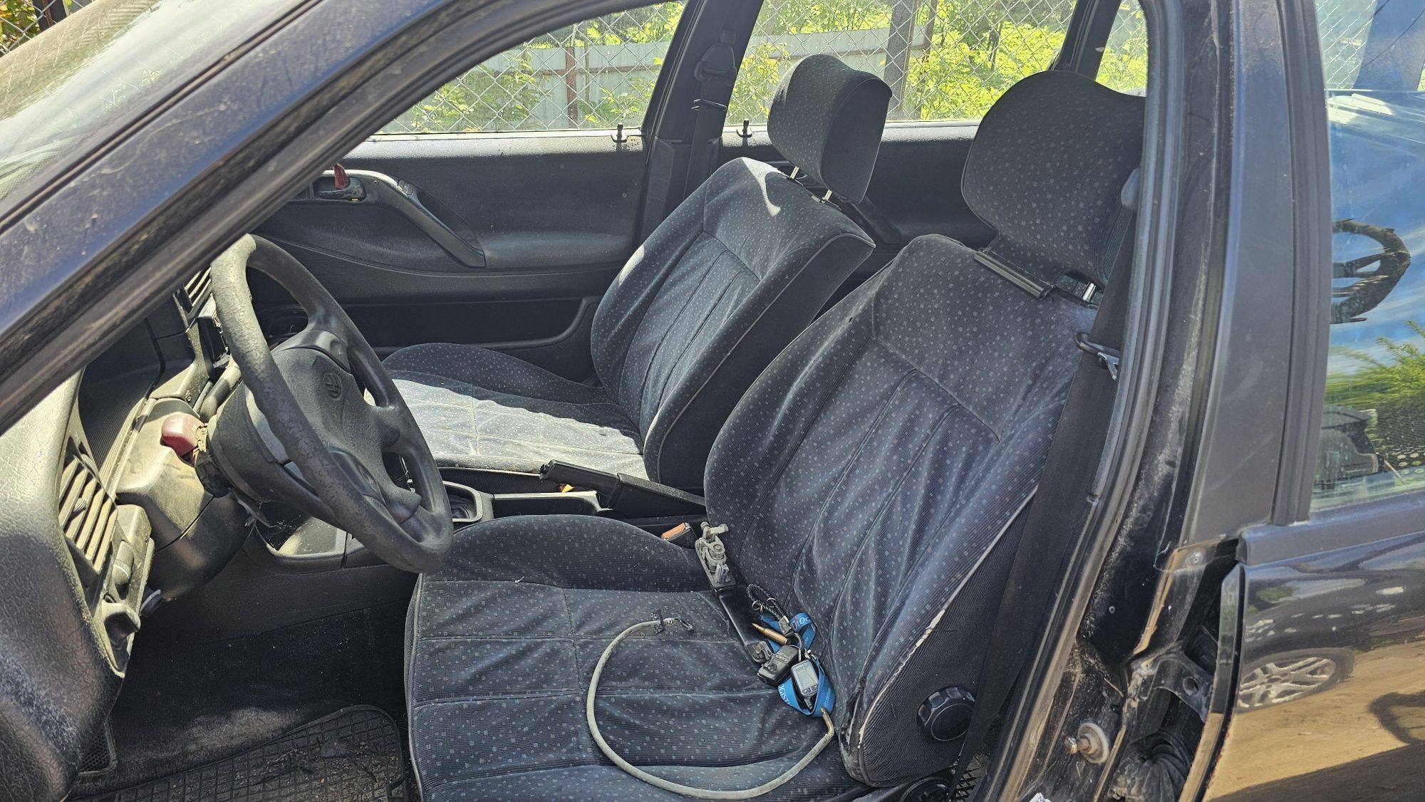 Розбираємо Passat B4 1.8