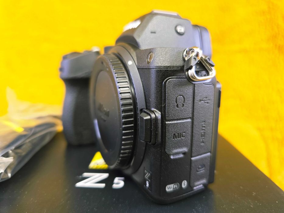 !OPEN BOX! Nikon Z5 повний комплект -- лише 30 кадрів! --