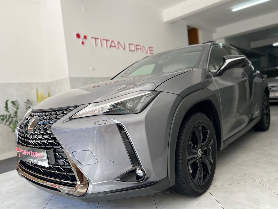 Lexus UX 250h Business