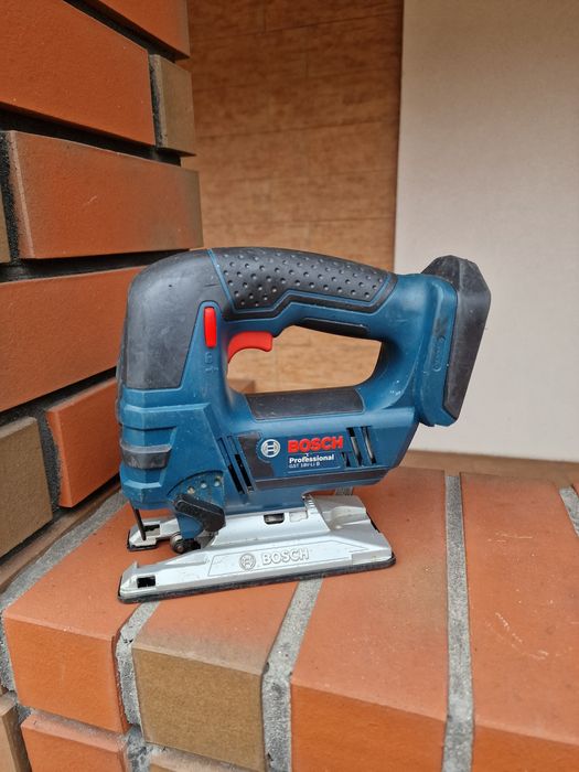 Bosch wyrzynarka GST 18v