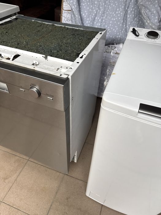 Посудомиюча машинка