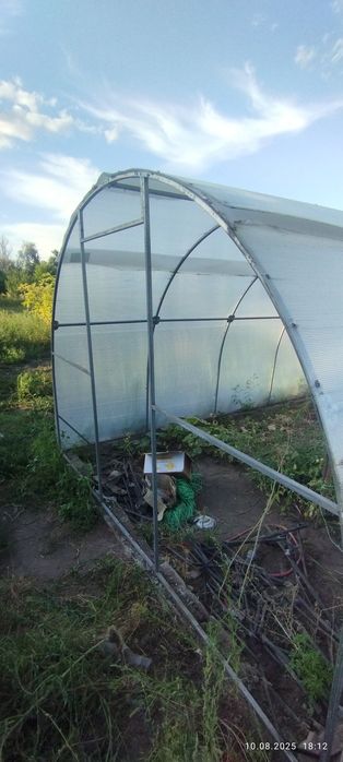 Продам теплицю каркасну з нержавіючої сталі.