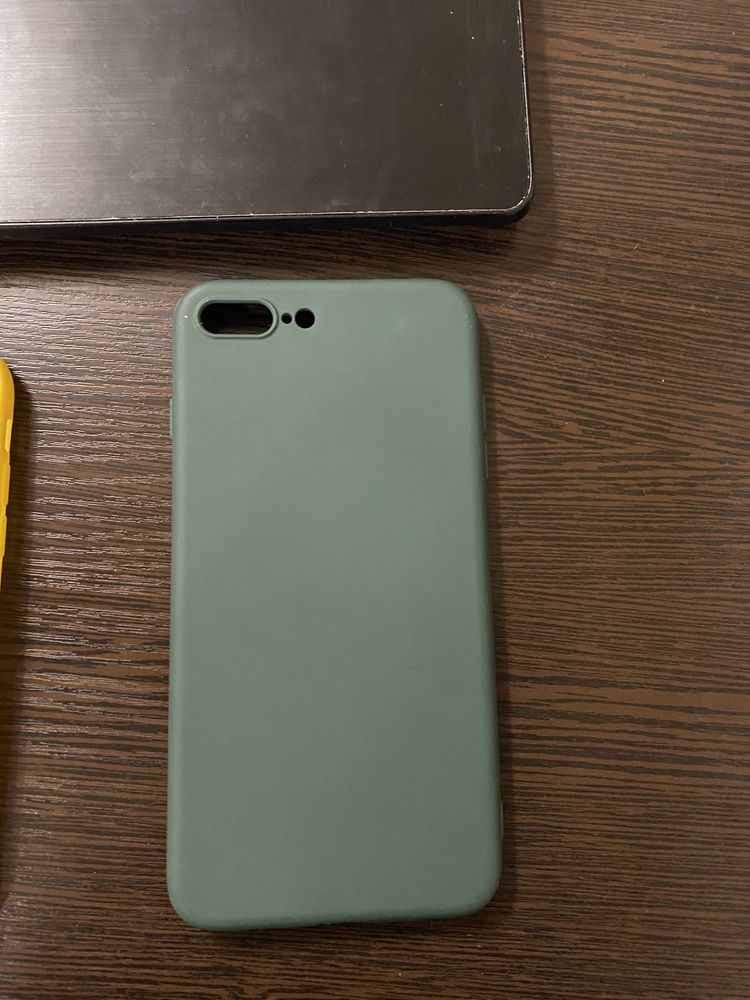 Подам чехлы iPhone