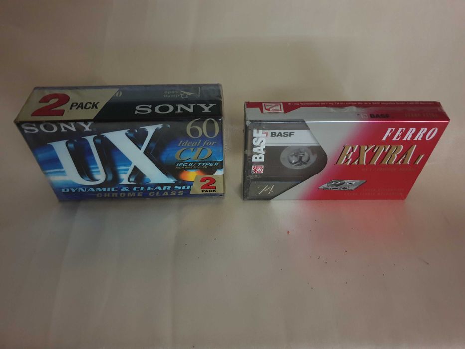 3 Cassetes K7 NOVAS - ainda seladas no invólucro original