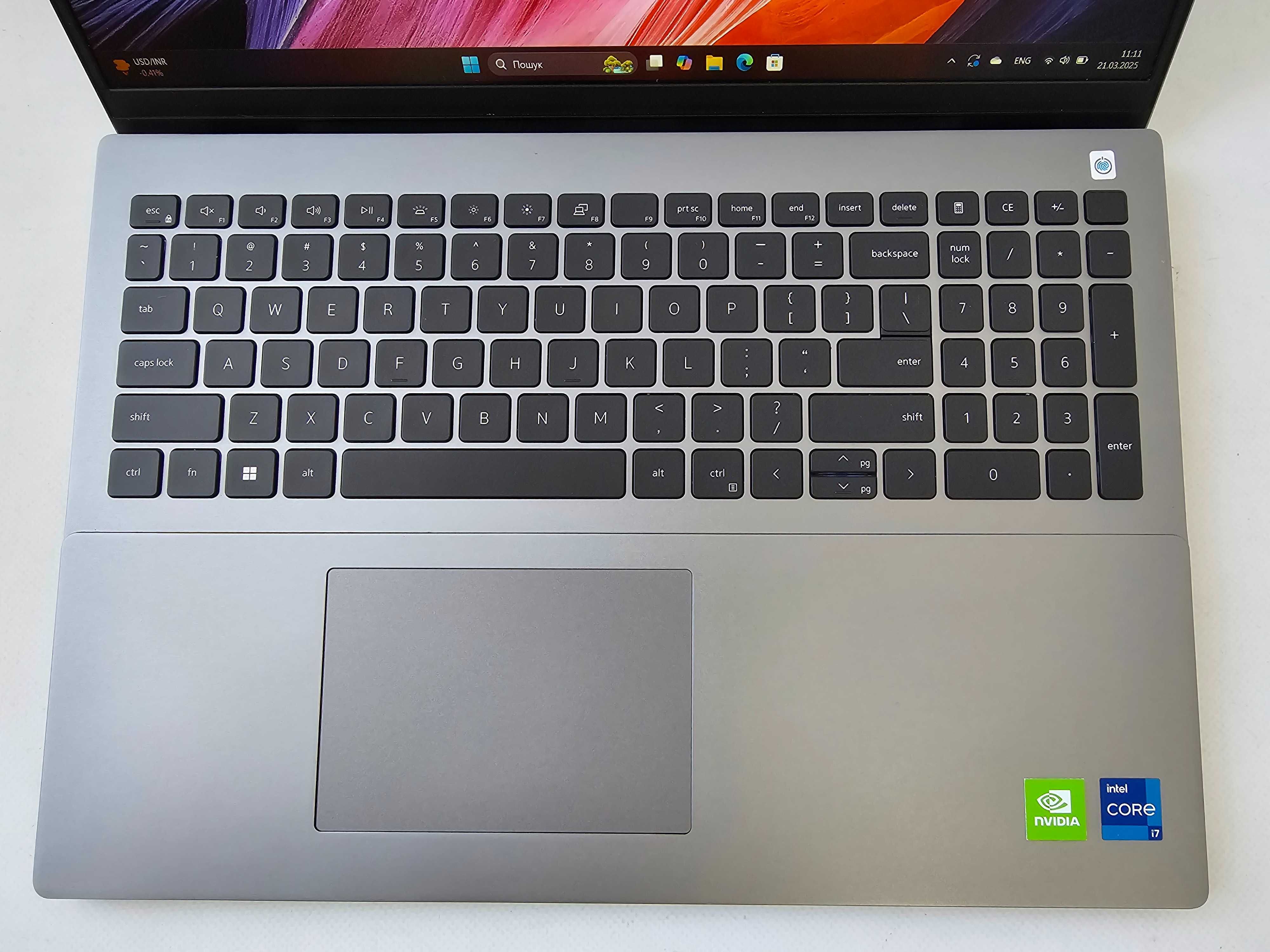 Dell Vostro 16 5620 (2022) I7 1260P/Nvidia MX570 A/RAM 16GB/SSD 1TB