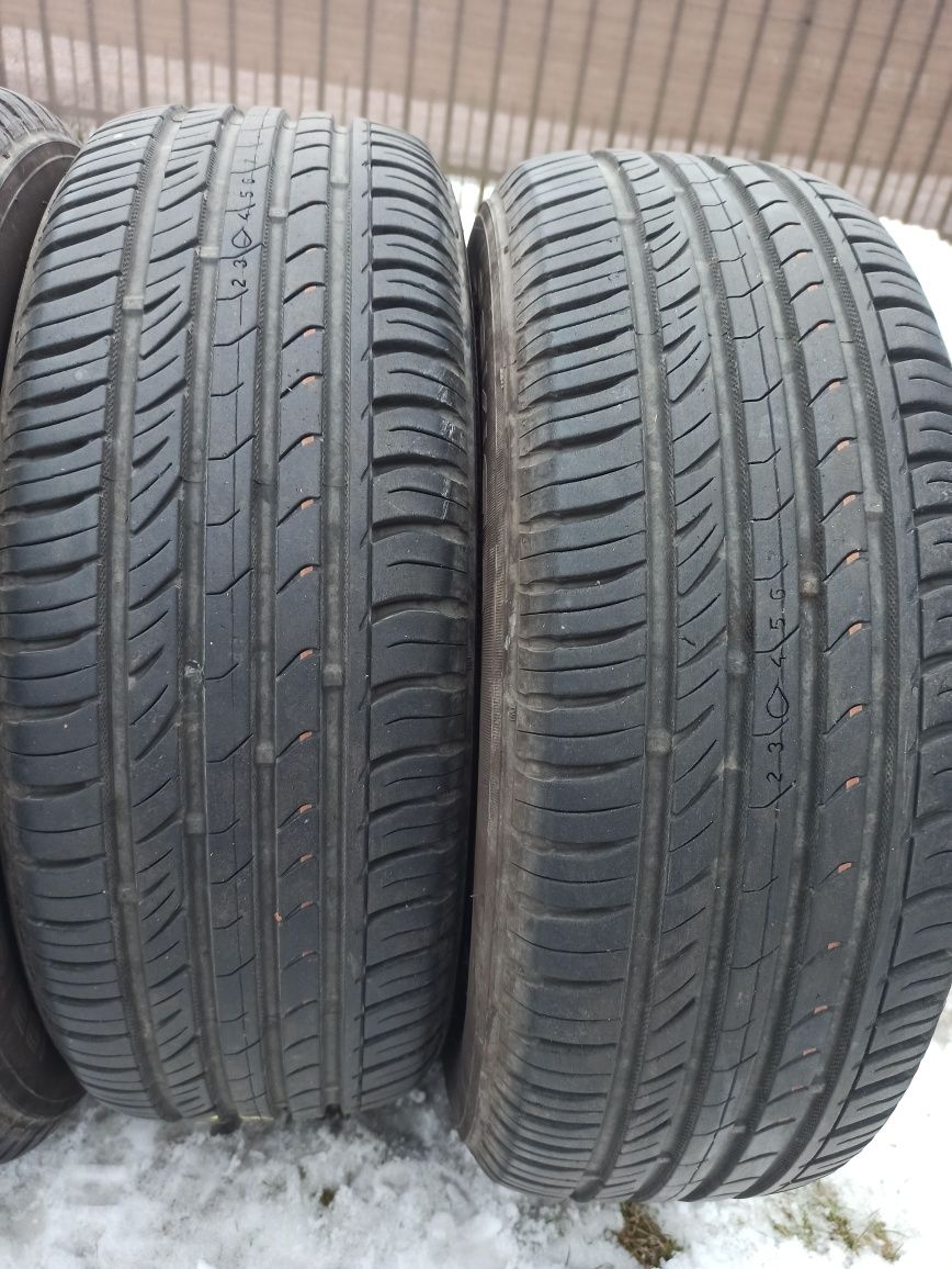 Opony letnie Nokian iLine 195/60 15