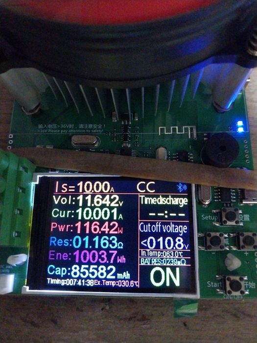 Гелевый AGM   65 -100 %12 в 2023 год солнечных панелей  HUAWEY  Ганкон