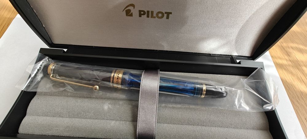 Pióro wieczne Pilot Custom 823 clear transparent demonstrator pudełko