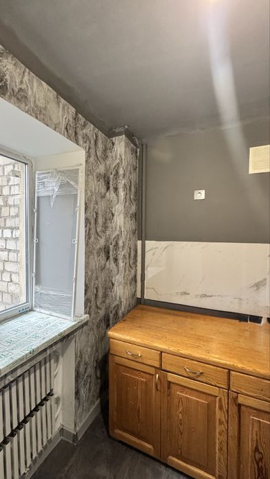 2 кв Гімназійна набережна Центр Левада