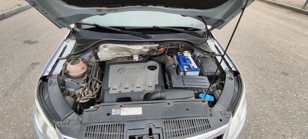 Volkswagen Tiguan 2010 • 2.0 TDI Срочная продажа.