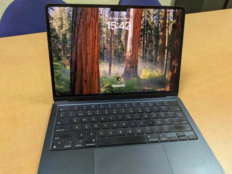 macbook air M2 - 8GB - 256GB