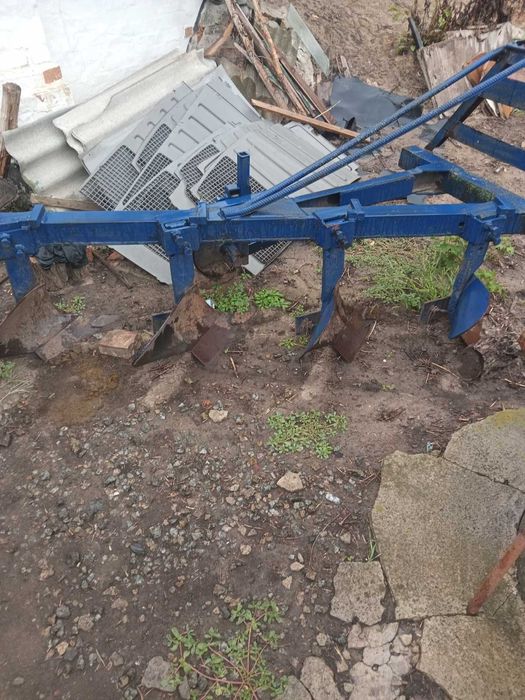 Плуг 4/25 чотирьох корпусний до трактора МТЗ,ЮМЗ, т-40.