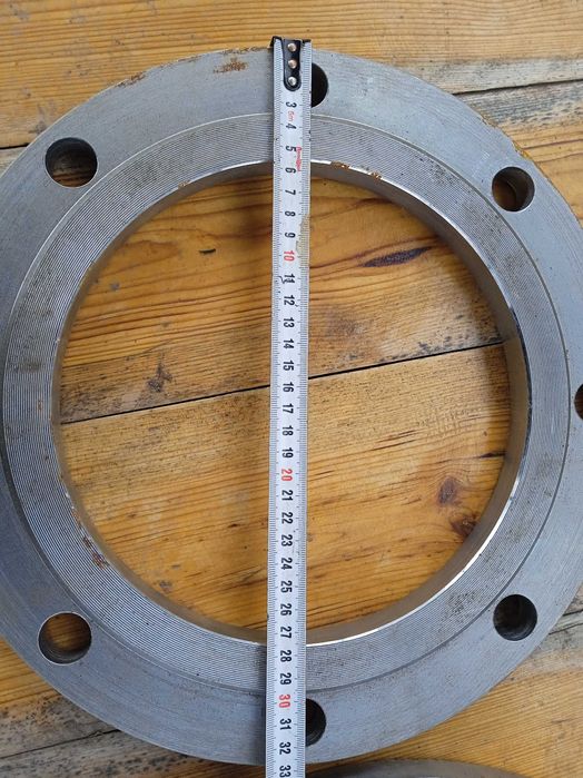 Фланці сталеві DN 50, DN 100, DN 200, DN 250. Нові.