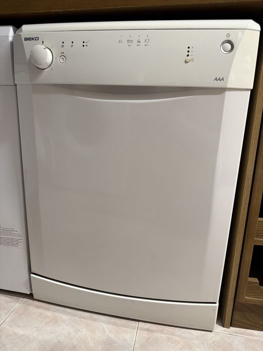 Maquina Lavar Louça BEKO