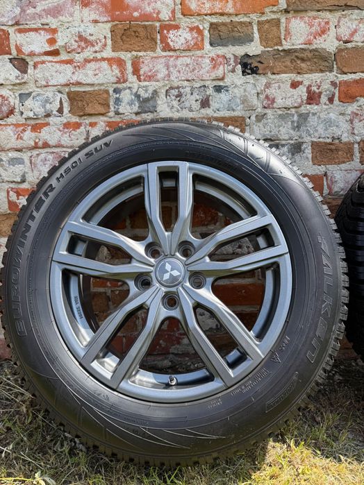 Felgi aluminiowe Mitsubishi wraz z oponami 17”
