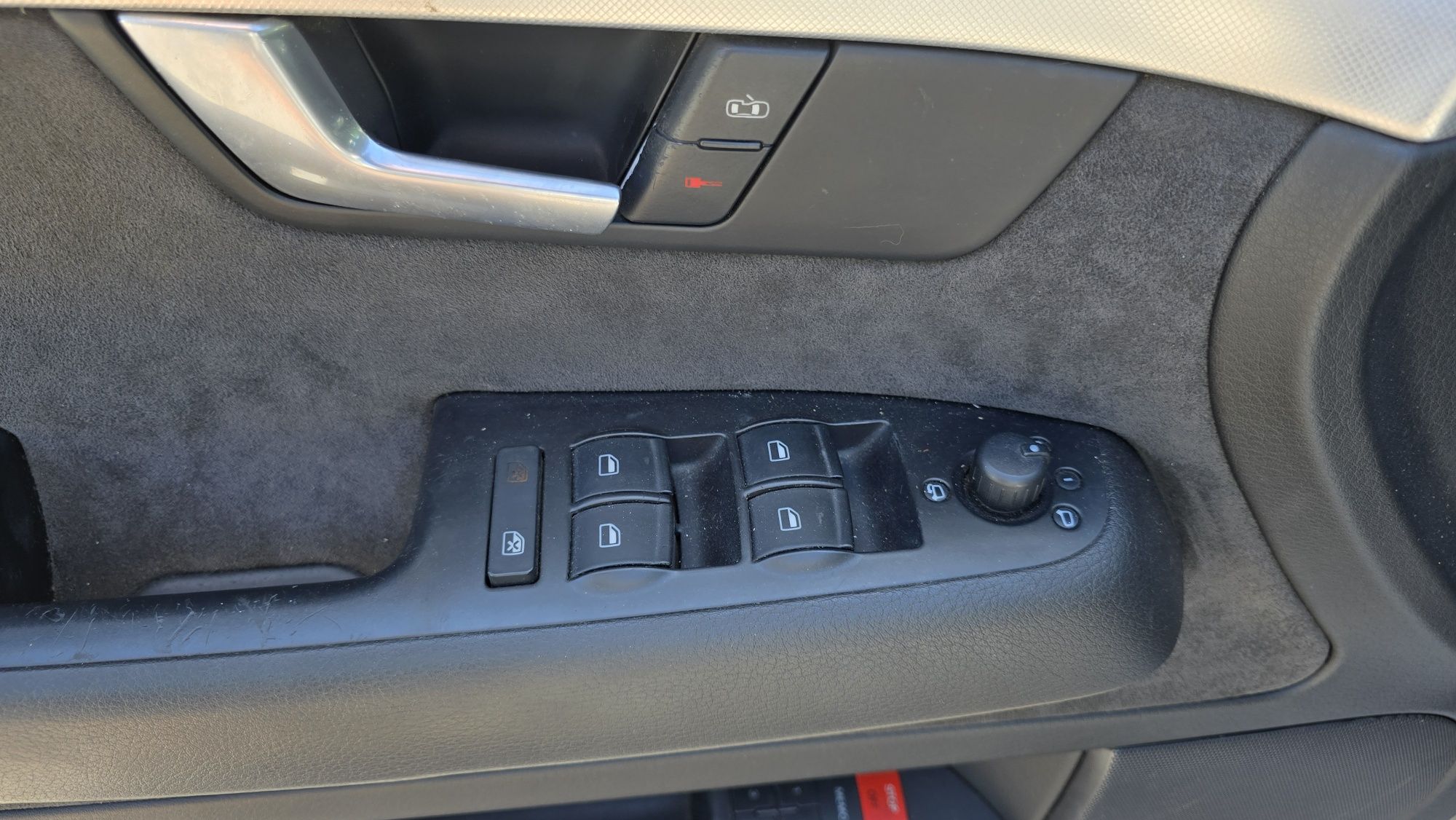 Fotele kanapy boczki Audi A4 B6 B7 Alcantara pamięć Europa