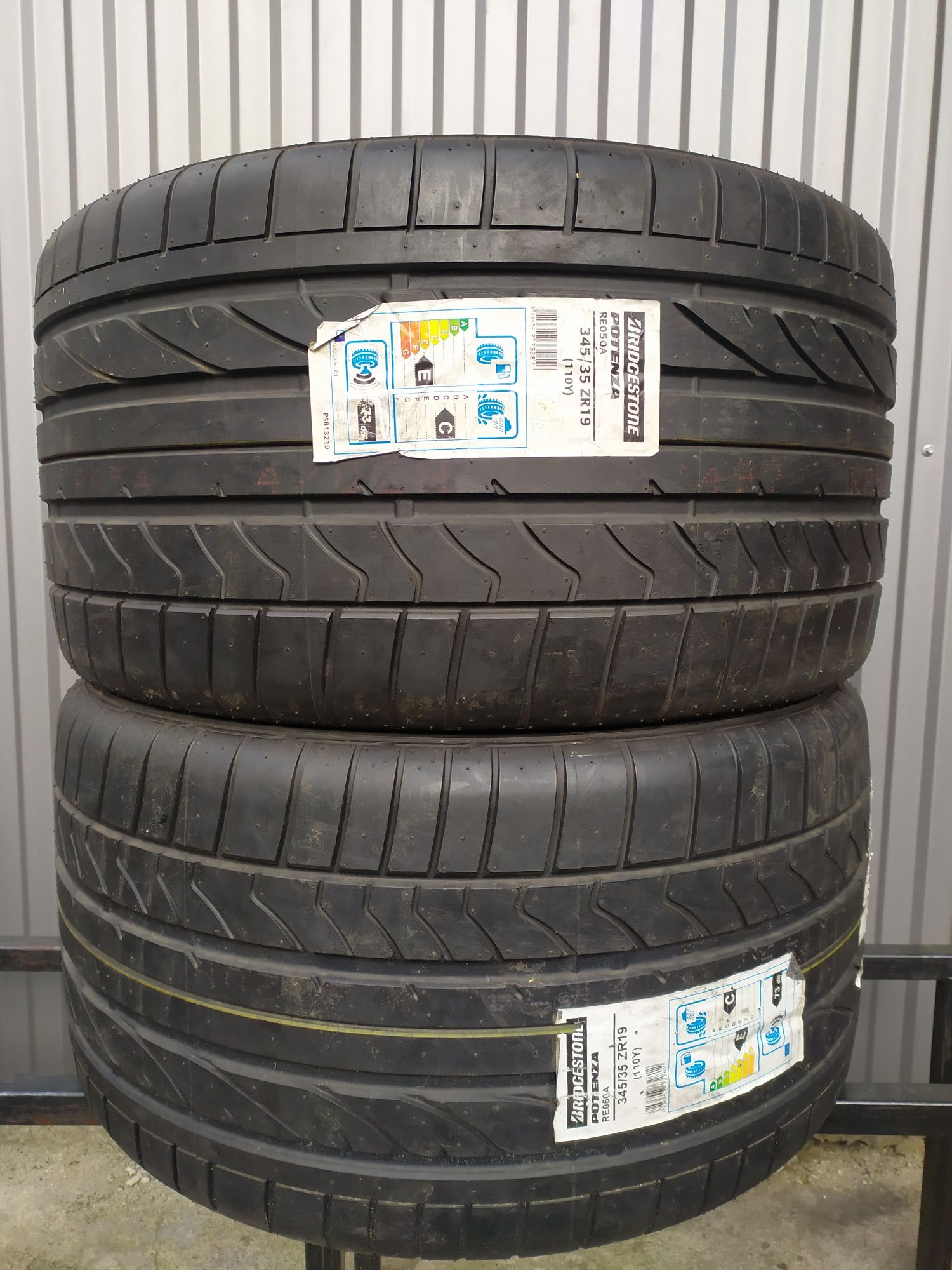 Opony Letnie 345/35R19 Bridgestone Potenza Re050A Para