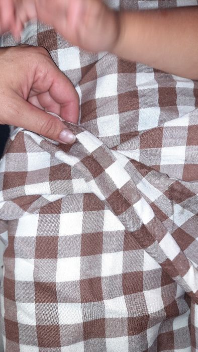 Відрізи різних тканин