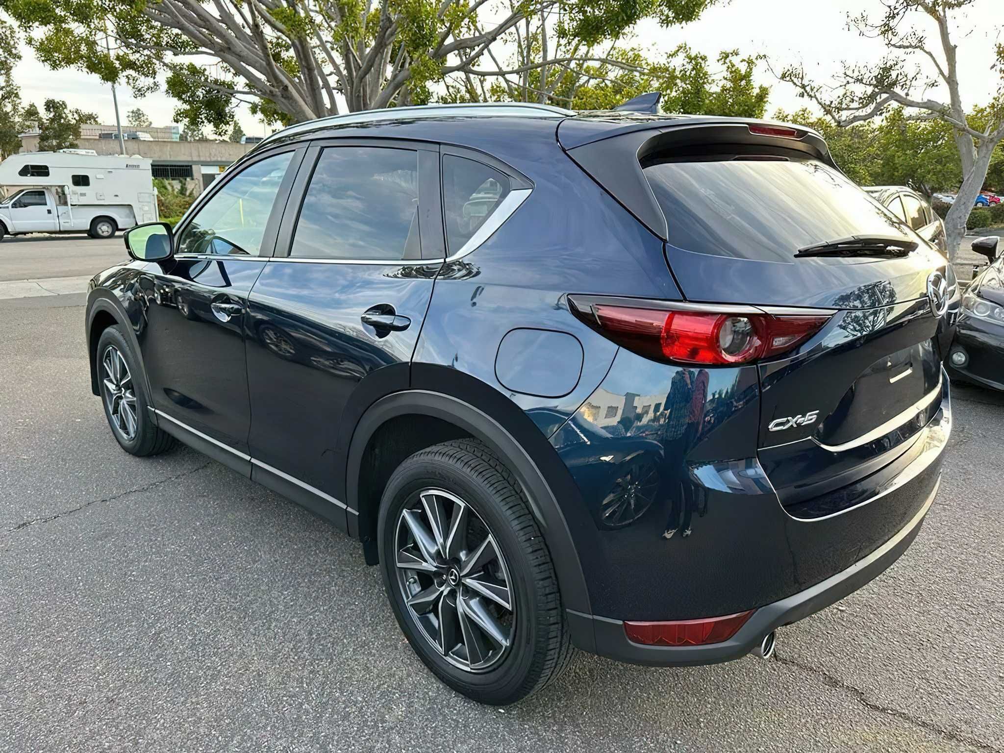 Mazda CX-5 2018 Blue