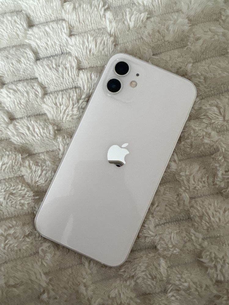 Iphone 12  w stanie bardzo  dobrym