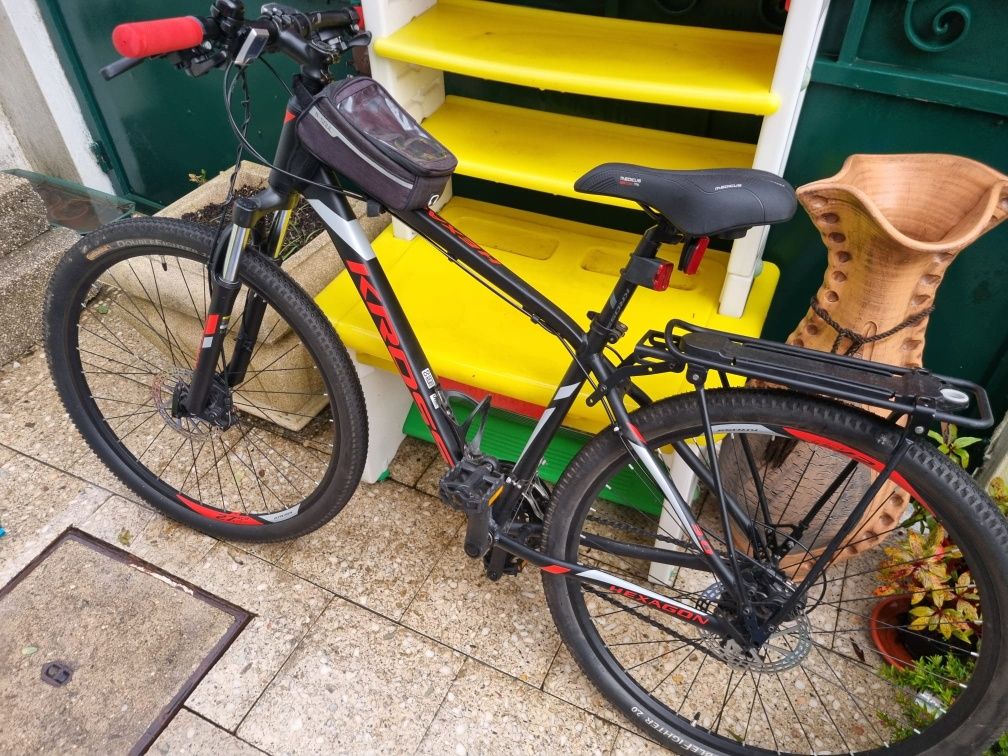 Bicicleta pouco usada para adulto ou criança