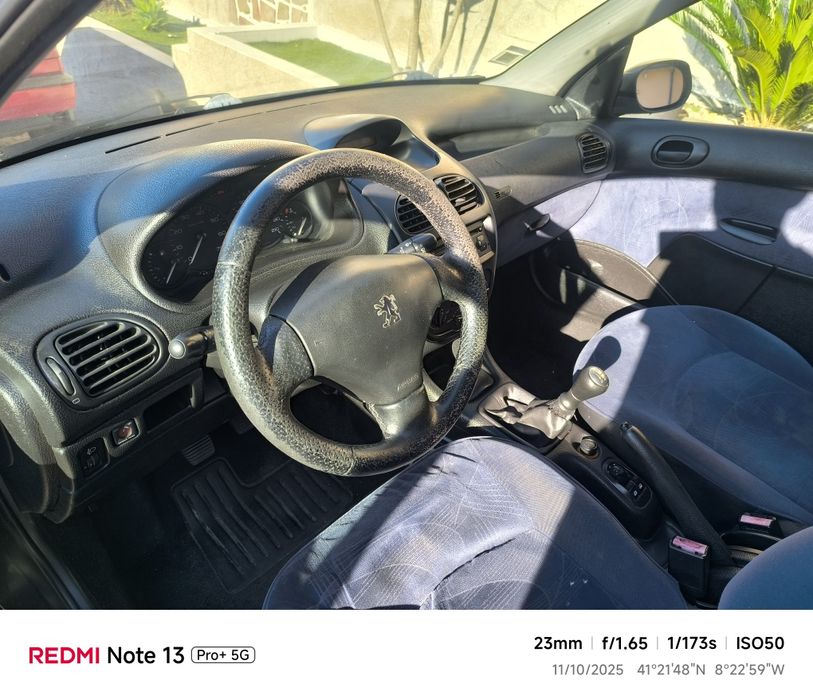 Vendo Peogeot 1.1. Gasolina