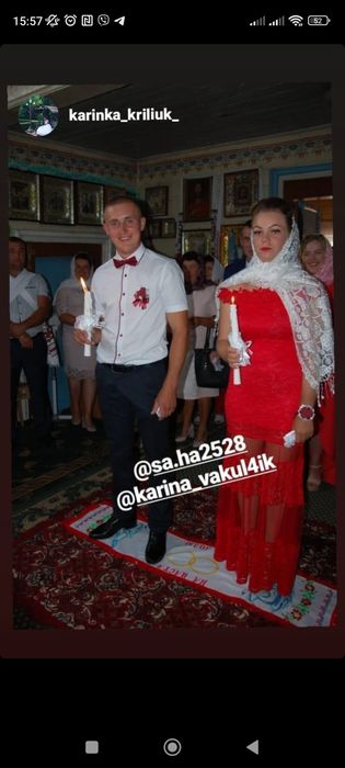 Продам червону сукню