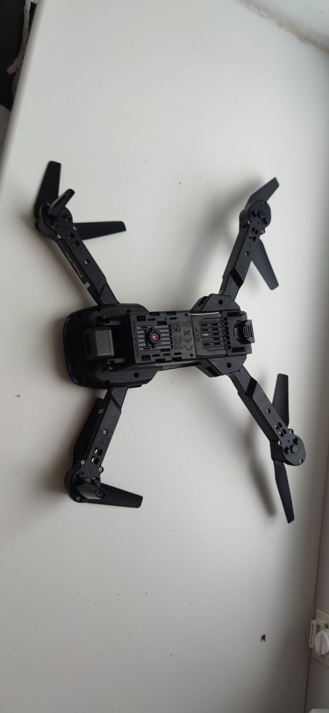 Продам дрон E99 pro