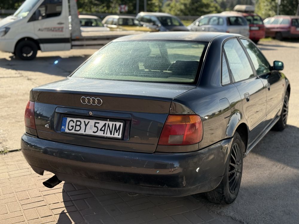 Audi A4 B5 1.8 B 125KM