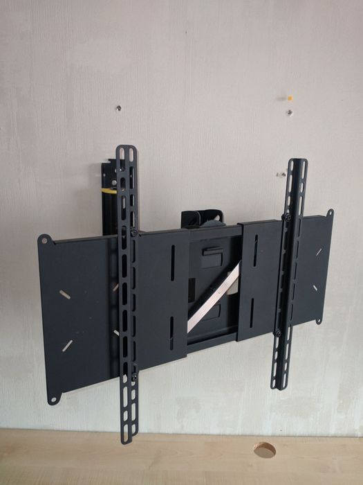Кріплення для телевізора