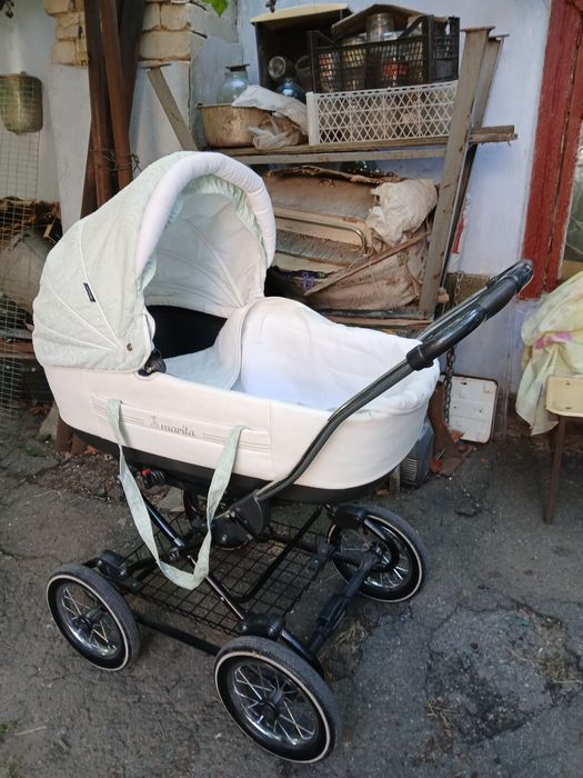 Коляска люлька  внедорожник Роан Марита.