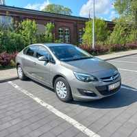 Opel Astra Opel Astra IV Sedan 1.6 pierwszy właściciel