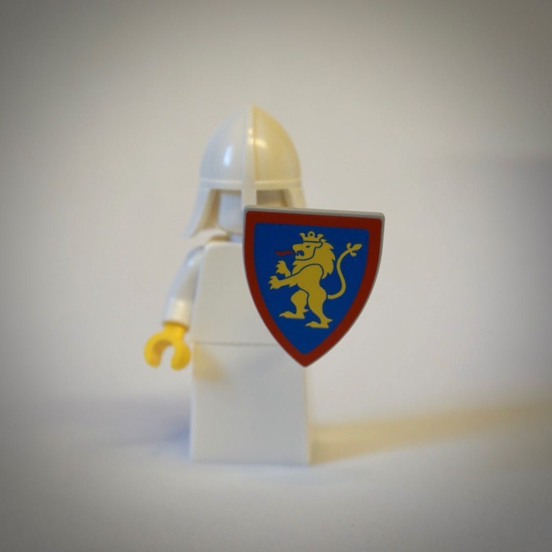 LEGO niebieska tarcza Lions Lew Rycerz Castle