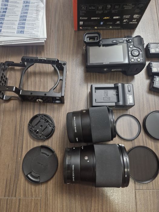 Sony A6500 + 2 obiektywy Sigma 16mm 1.4 i 30mm 1.4 C
